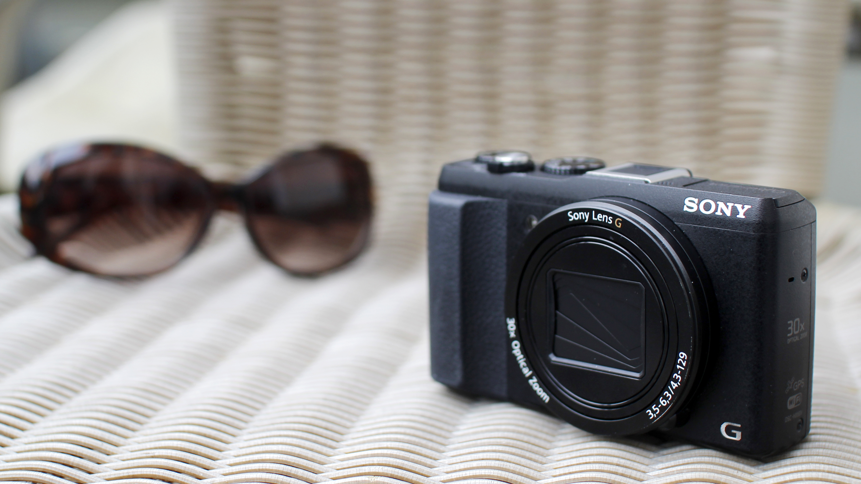 SONY CYBER-SHOT DSC-HX60V - HÀNG CŨ